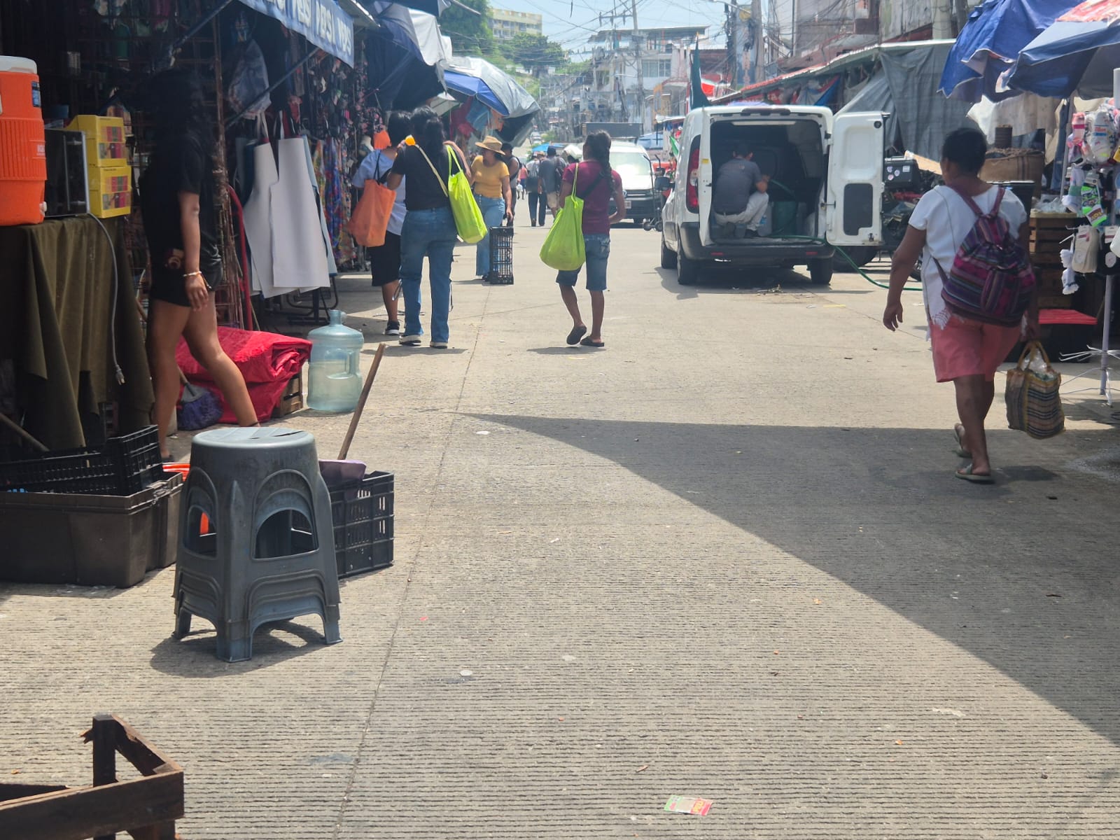 Rehabilitación de drenaje sanitario en calle 18 de Marzo