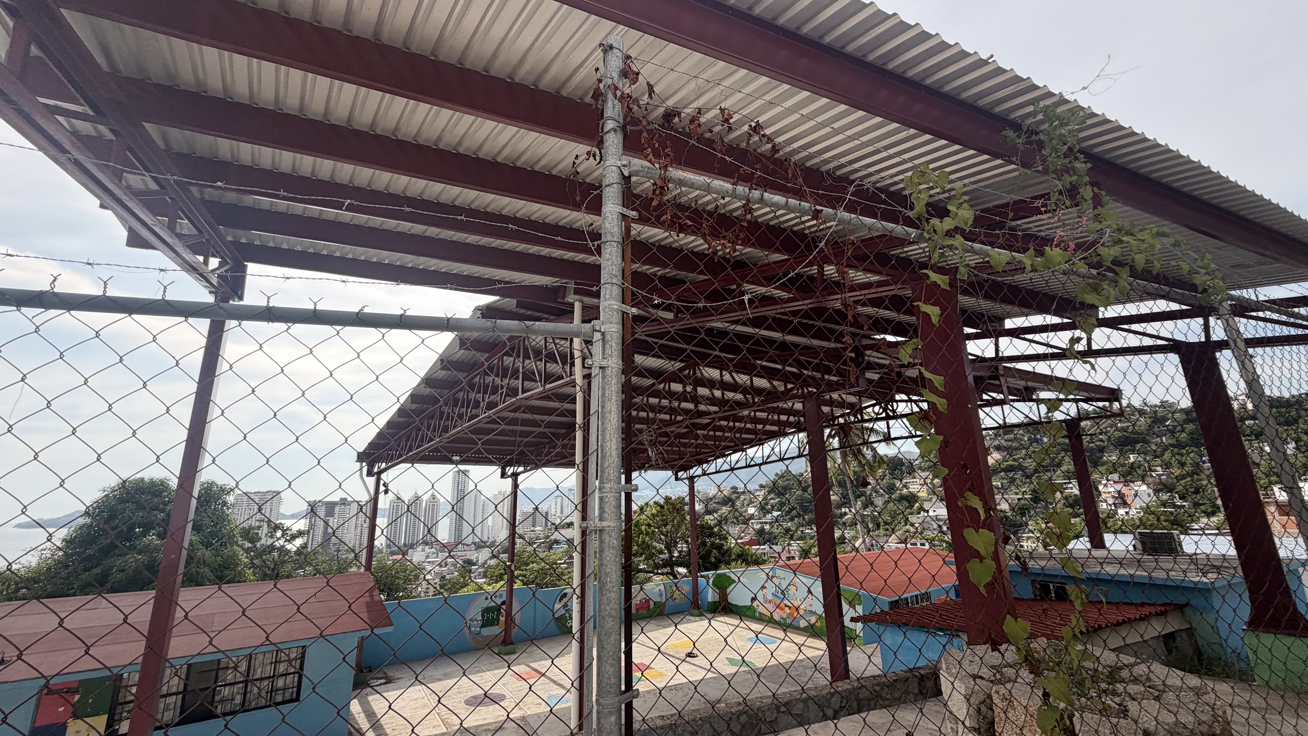 Construcción de techado de la cancha del Jardín de Niños Agustín Ramírez