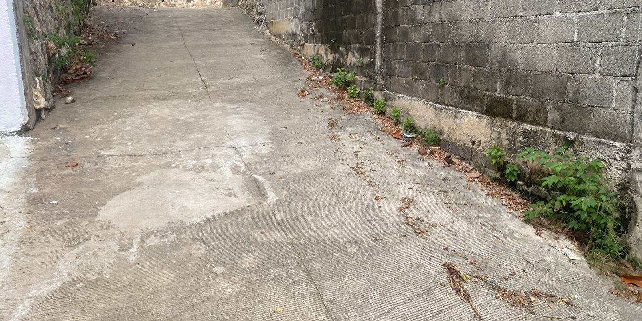 Ampliación de drenaje sanitario en Calle J, Cumbres de Llano Largo