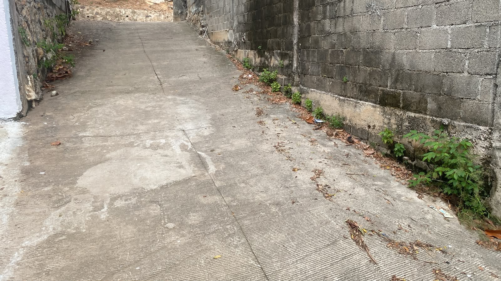 Ampliación de drenaje sanitario en Calle J