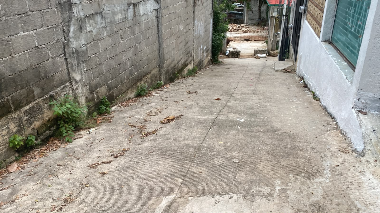 Ampliación de drenaje sanitario en Calle J