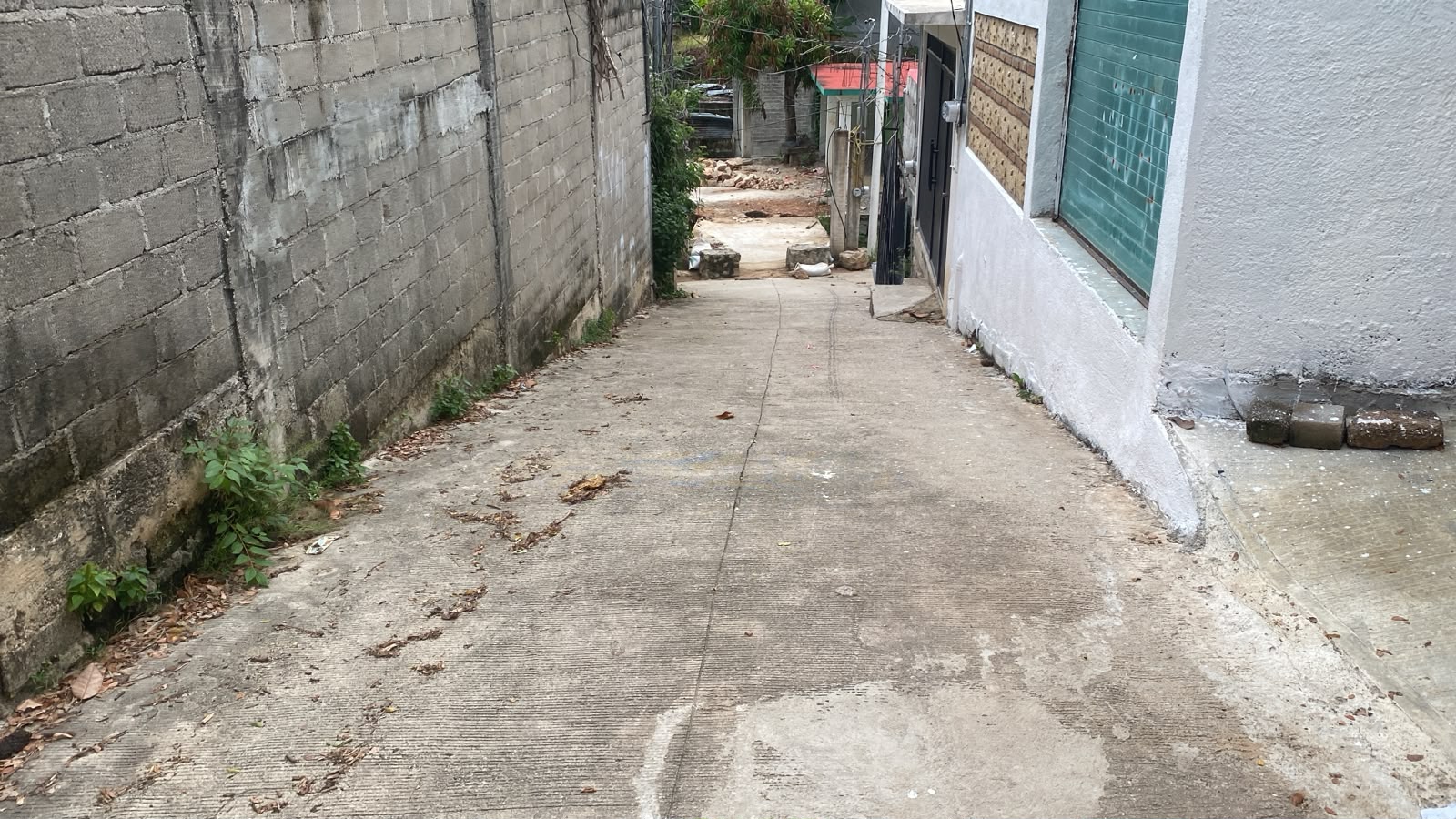 Ampliación de drenaje sanitario en Calle J