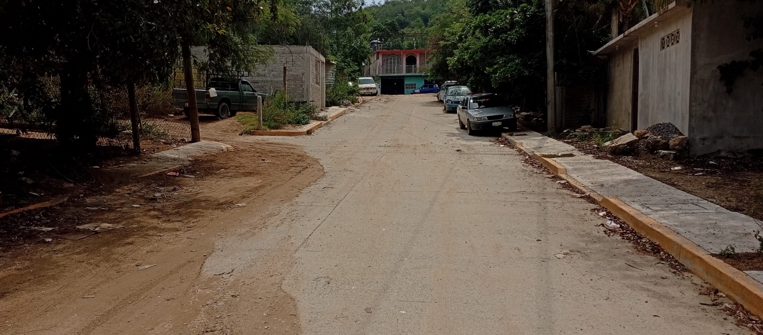 Construcción de red de agua potable en la calle Sol Azteca