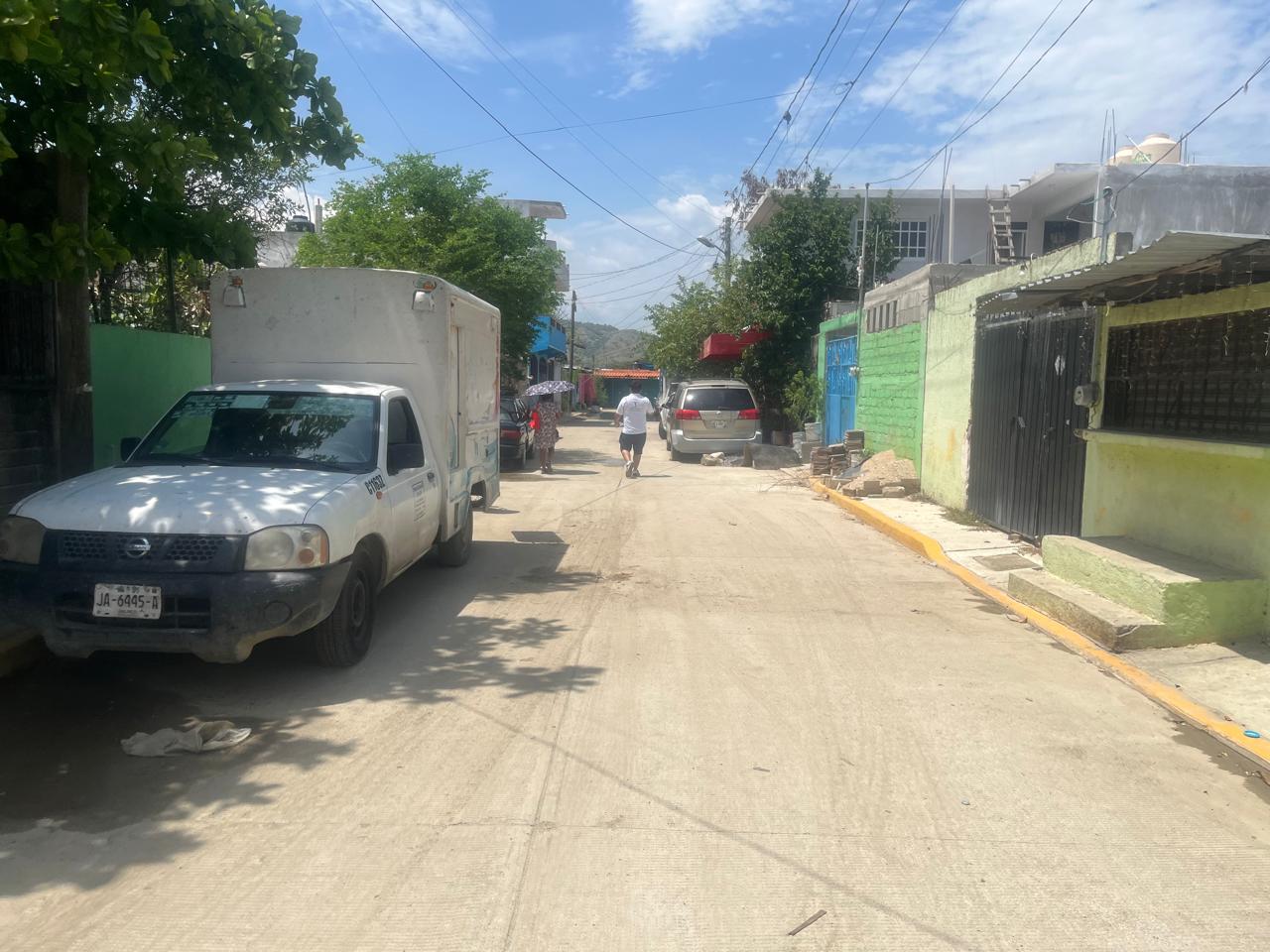 Rehabilitación de drenaje sanitario en calle Francisco Ruiz Massieu