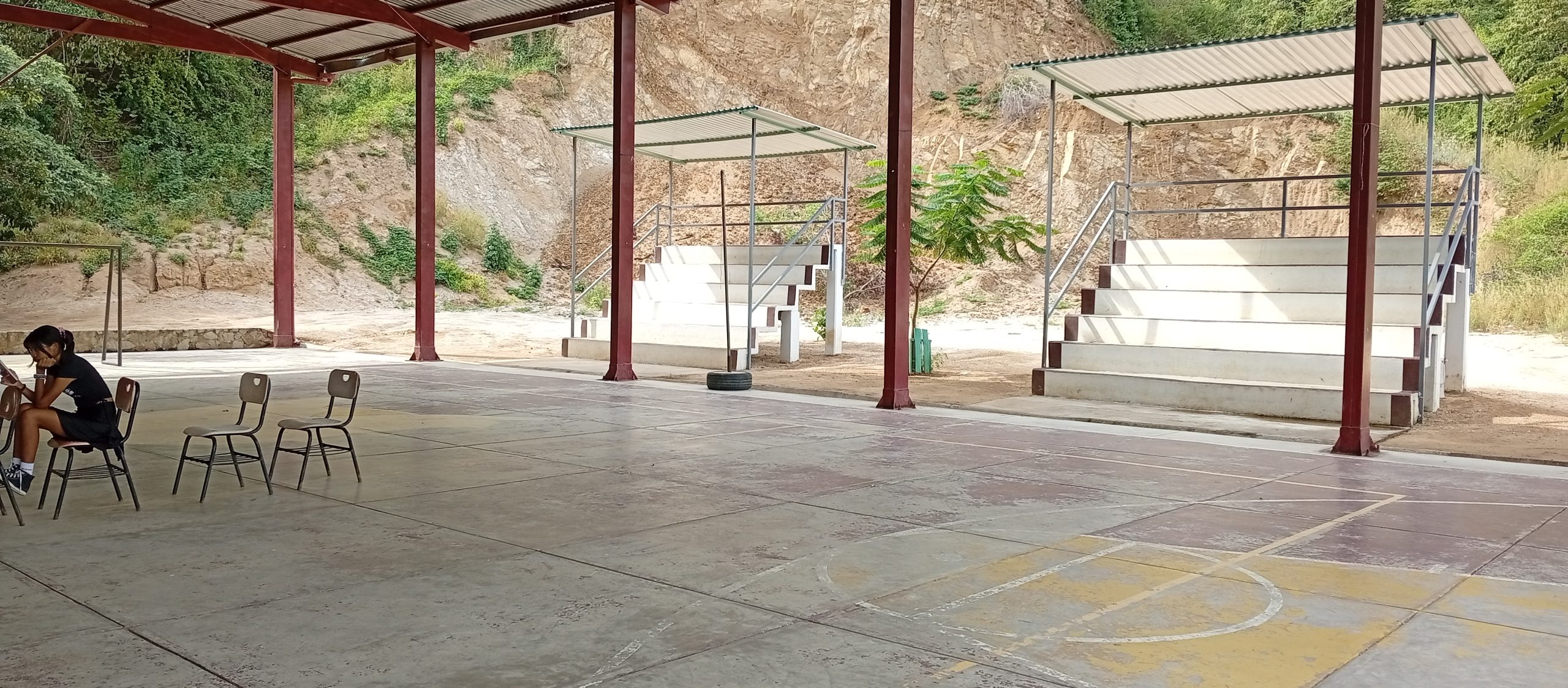 Ampliación de cancha en CECYTEG Plantel No. 07