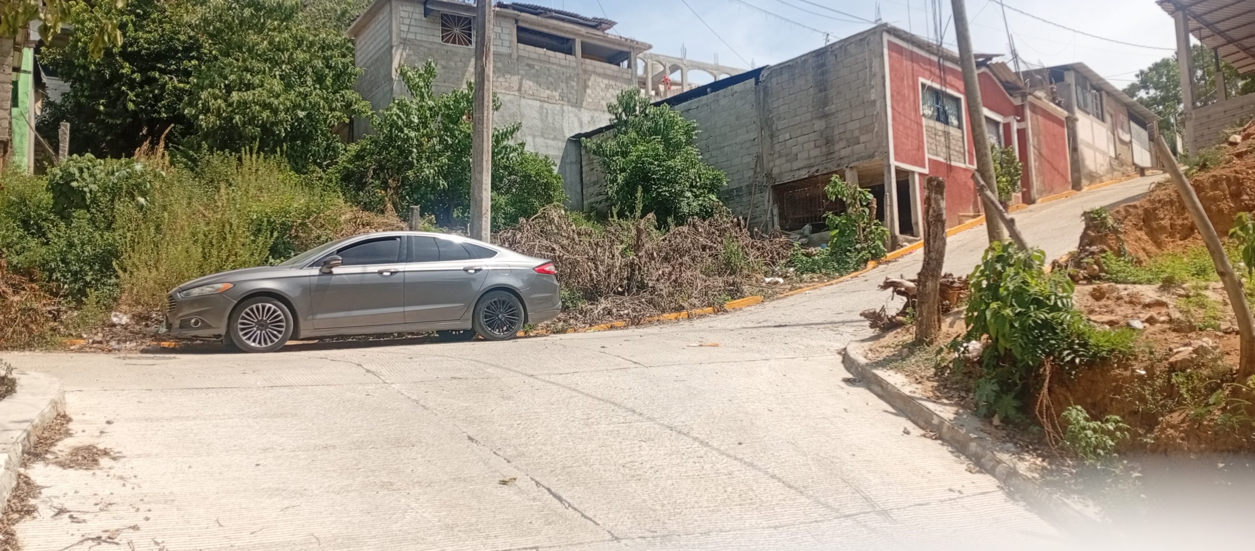 Pavimentación de calle del tramo que conduce al Jardín de Niños