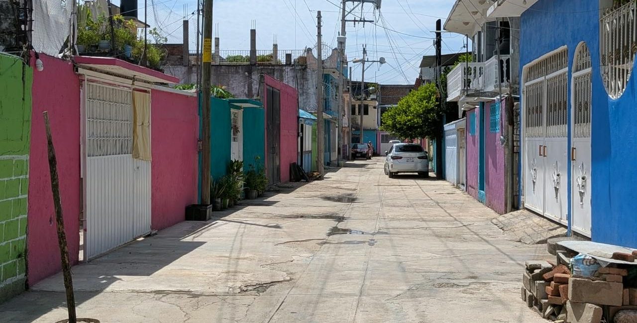 Rehabilitación de red de drenaje sanitario en Andador Mina Suriana - Foto 1