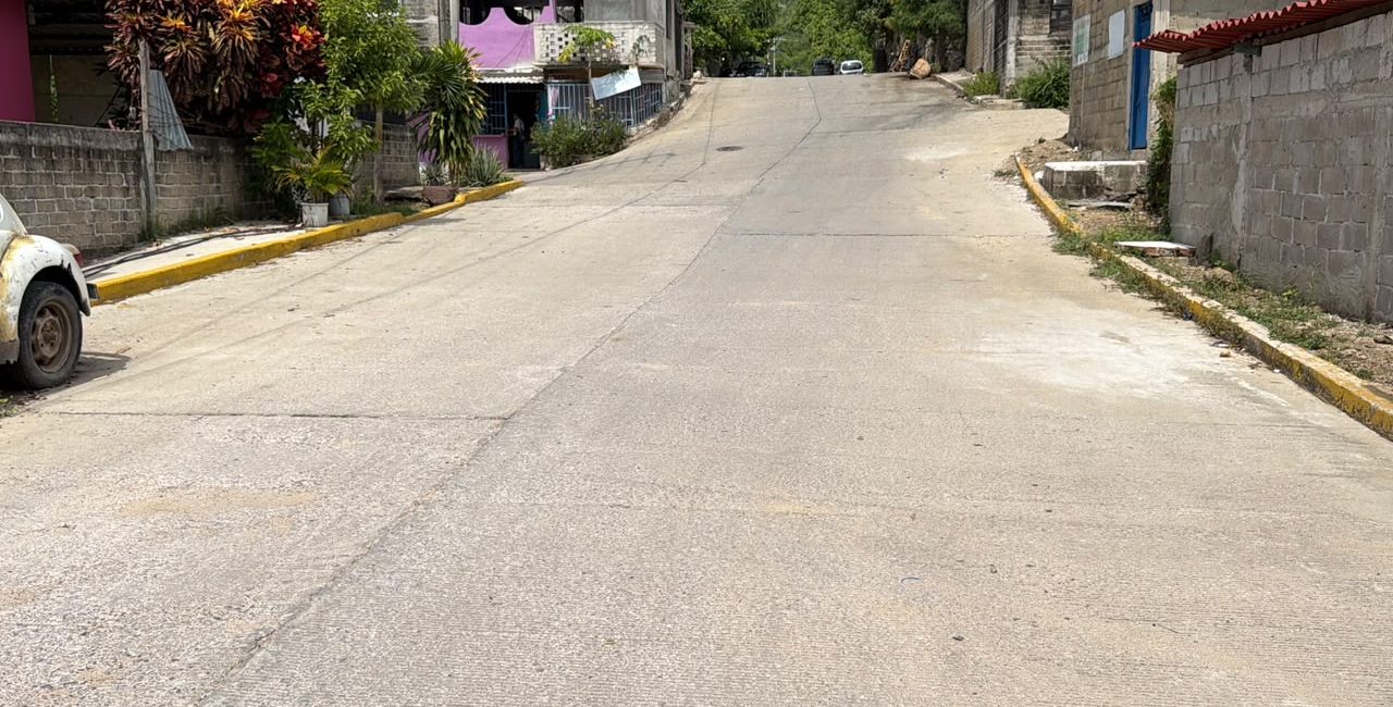 Evidencia fotográfica de Construcción de Drenaje Sanitario en Calle Villa Rica
