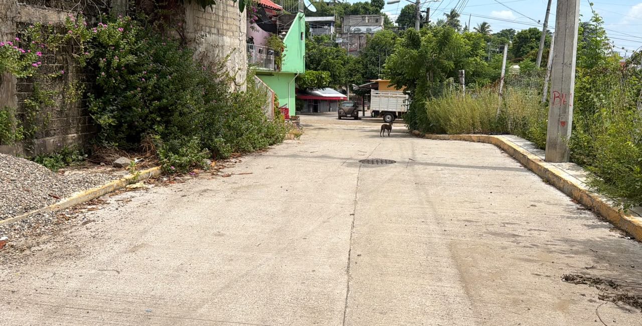 Evidencia fotográfica de Rehabilitación de Drenaje Sanitario en Calle Obras Públicas
