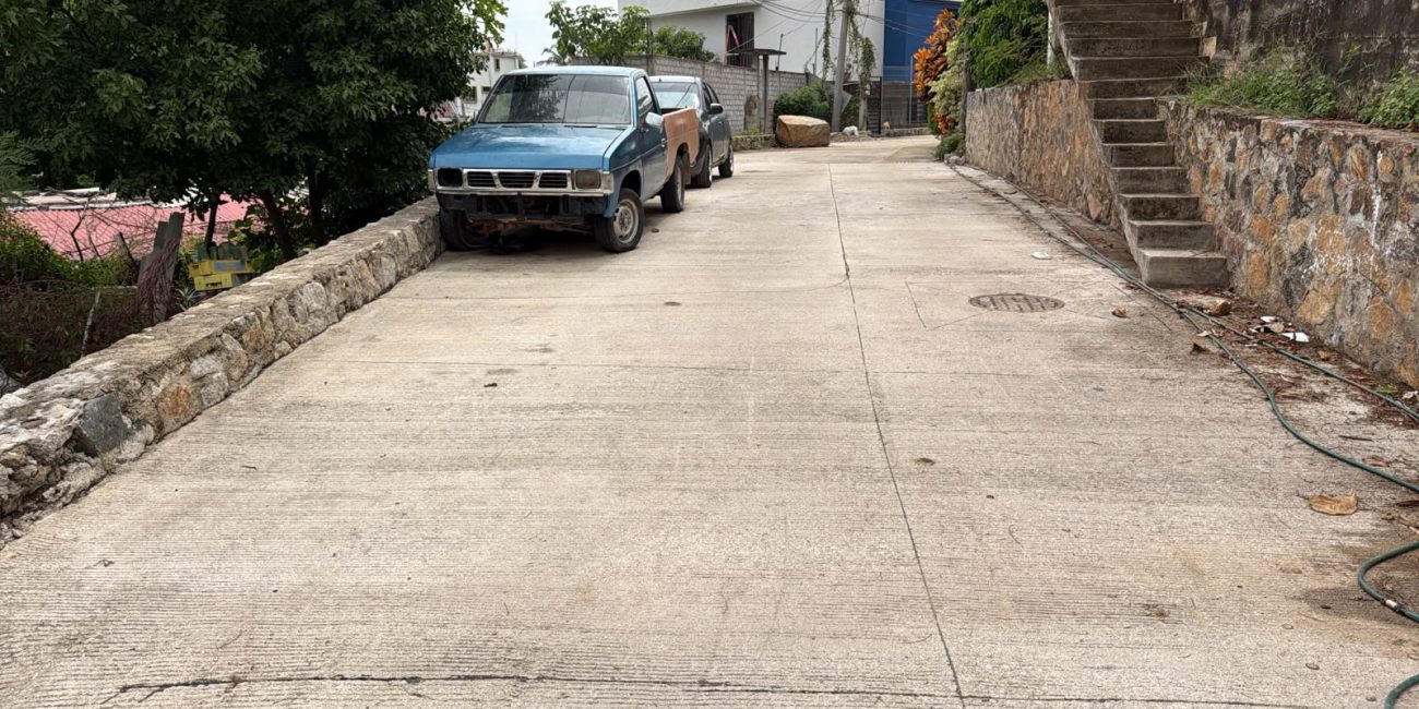 Evidencia fotográfica de Rehabilitación de Drenaje Sanitario en Calle Loma Bonita