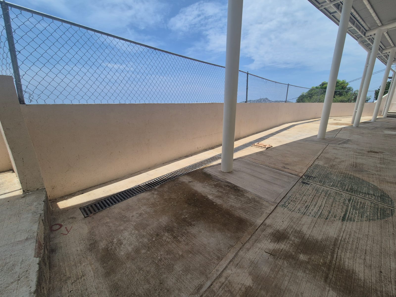 Construcción de muro de contención en Jardín de Niños Tezozómoc