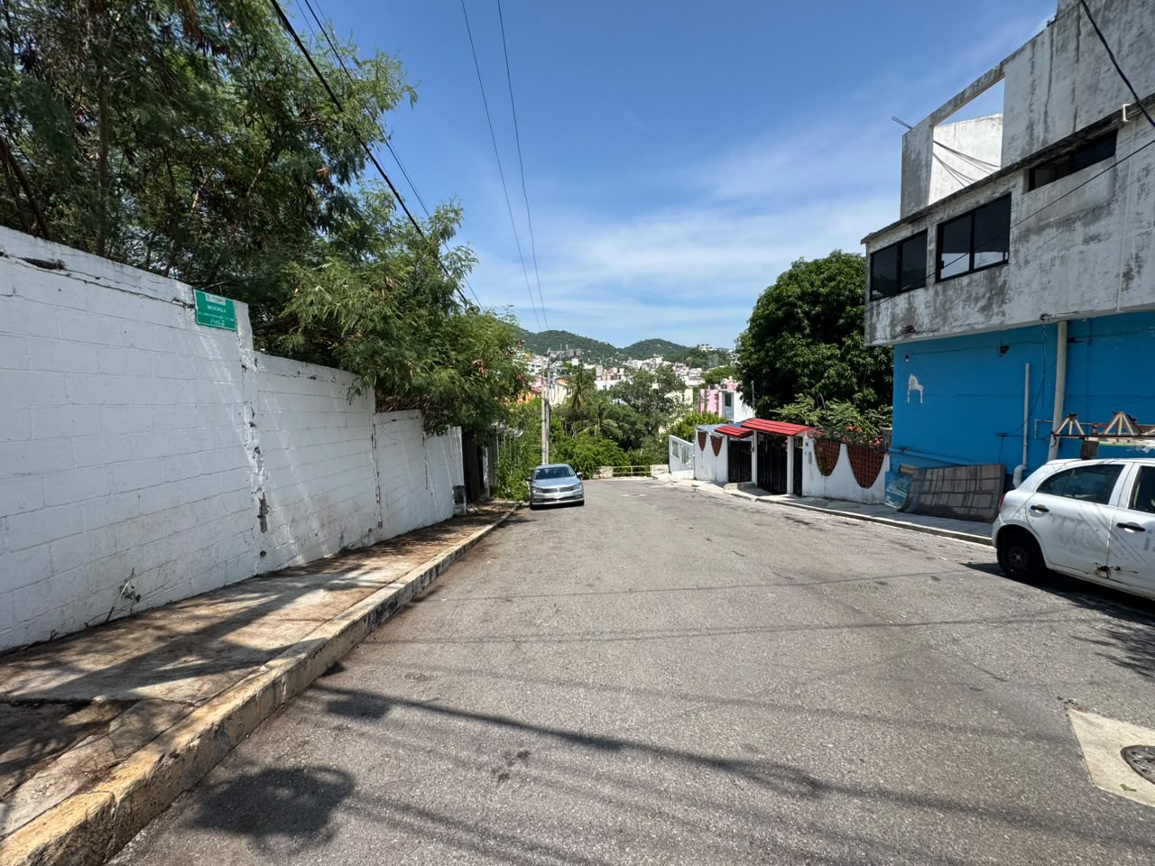 Evidencia fotográfica de rehabilitación de Calle Moorea