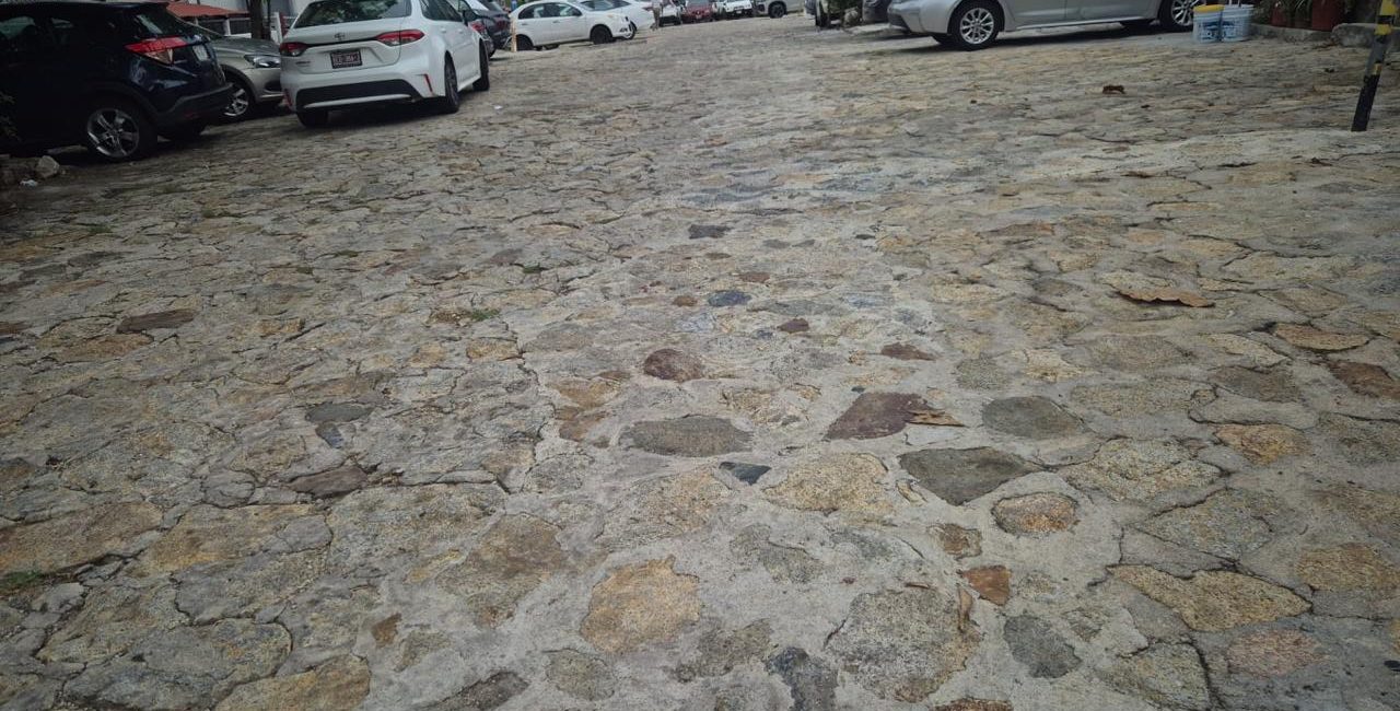 Rehabilitación de drenaje sanitario en calle Rinconada del Clipper