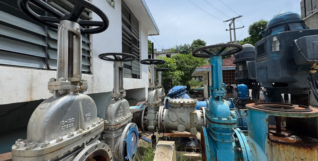 Equipamiento del sistema en estación de bombeo y rebombeo Túnel Alto
