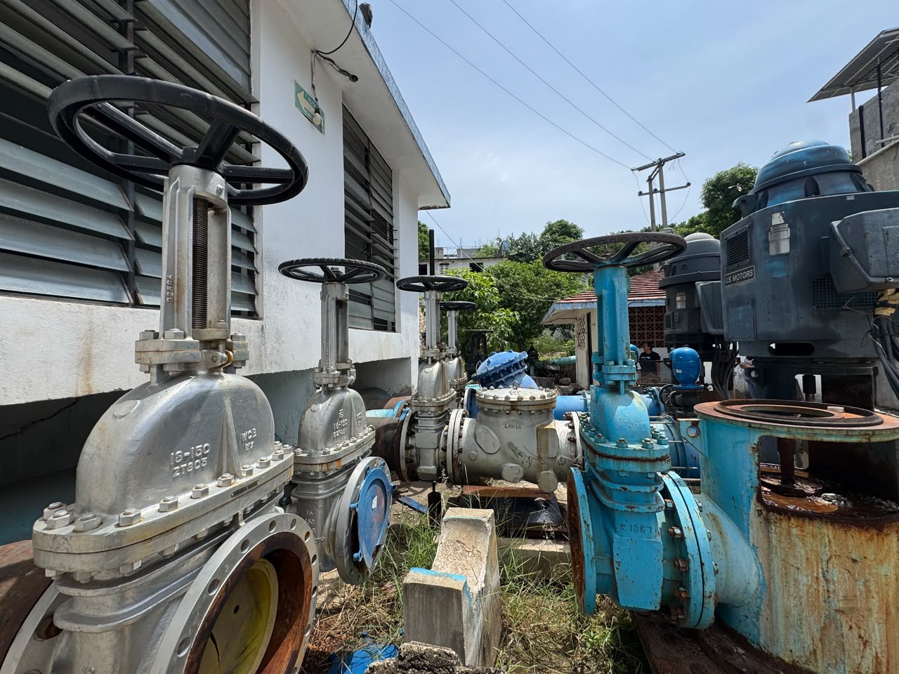 Equipamiento del sistema en estación de bombeo y rebombeo Túnel Alto