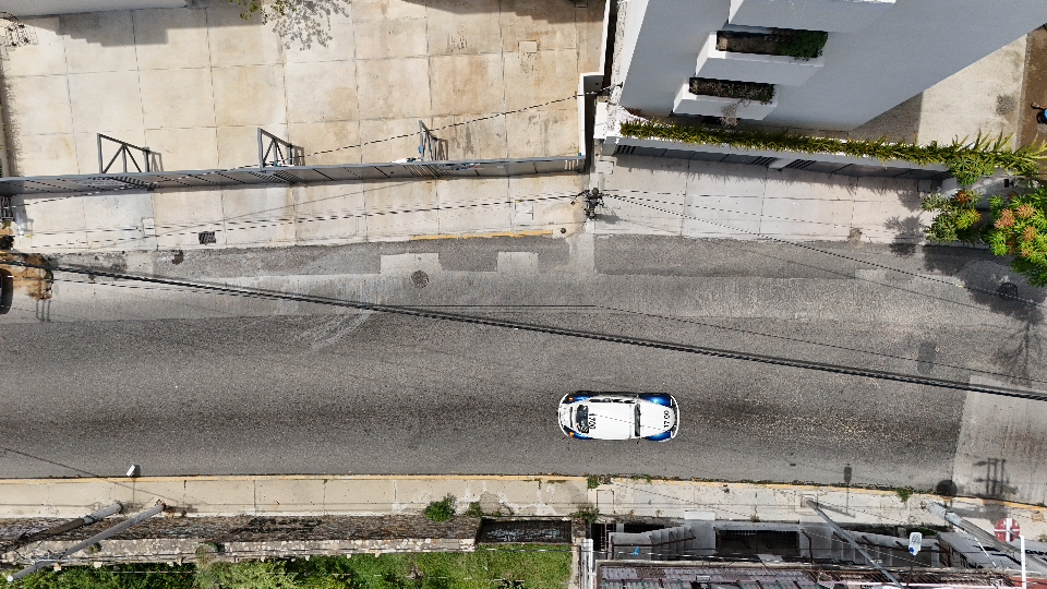 Vista aérea de la obra de drenaje sanitario en calle Waikiki y El Morro